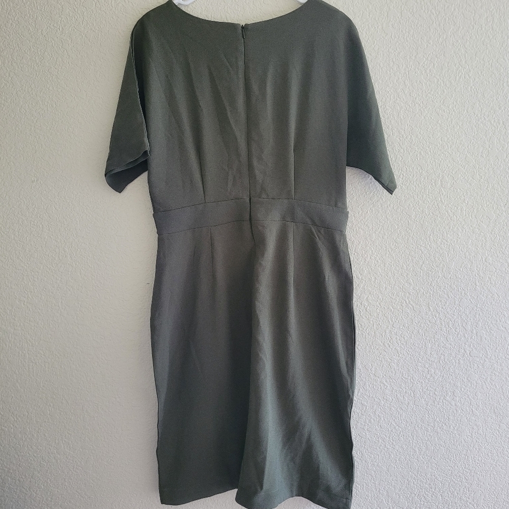 Bobeau Olive Green Mid Length Faux Wrap Dress (M) - Picture 7 of 8